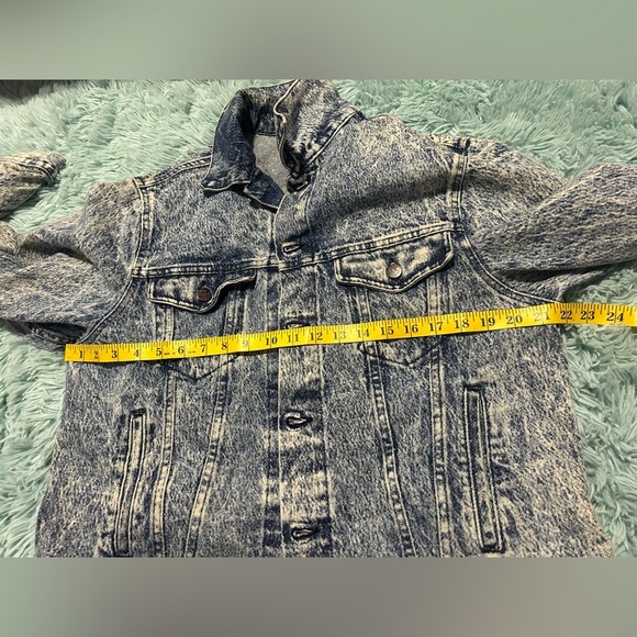 Vintage Mens Acid Wash Denim Trucker Jacket Size L Hand Painted Wolf 90's Nature - Picture 6 of 8